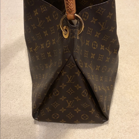 Excellent condition Artsy MM includes box and dust bag - Picture 6 of 8